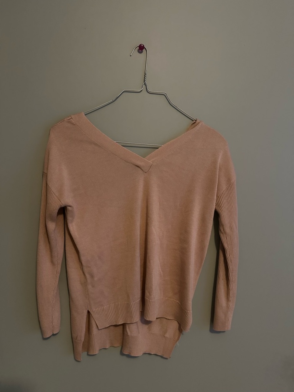 Women's Blush Pink V-Neck Lightweight Sweater